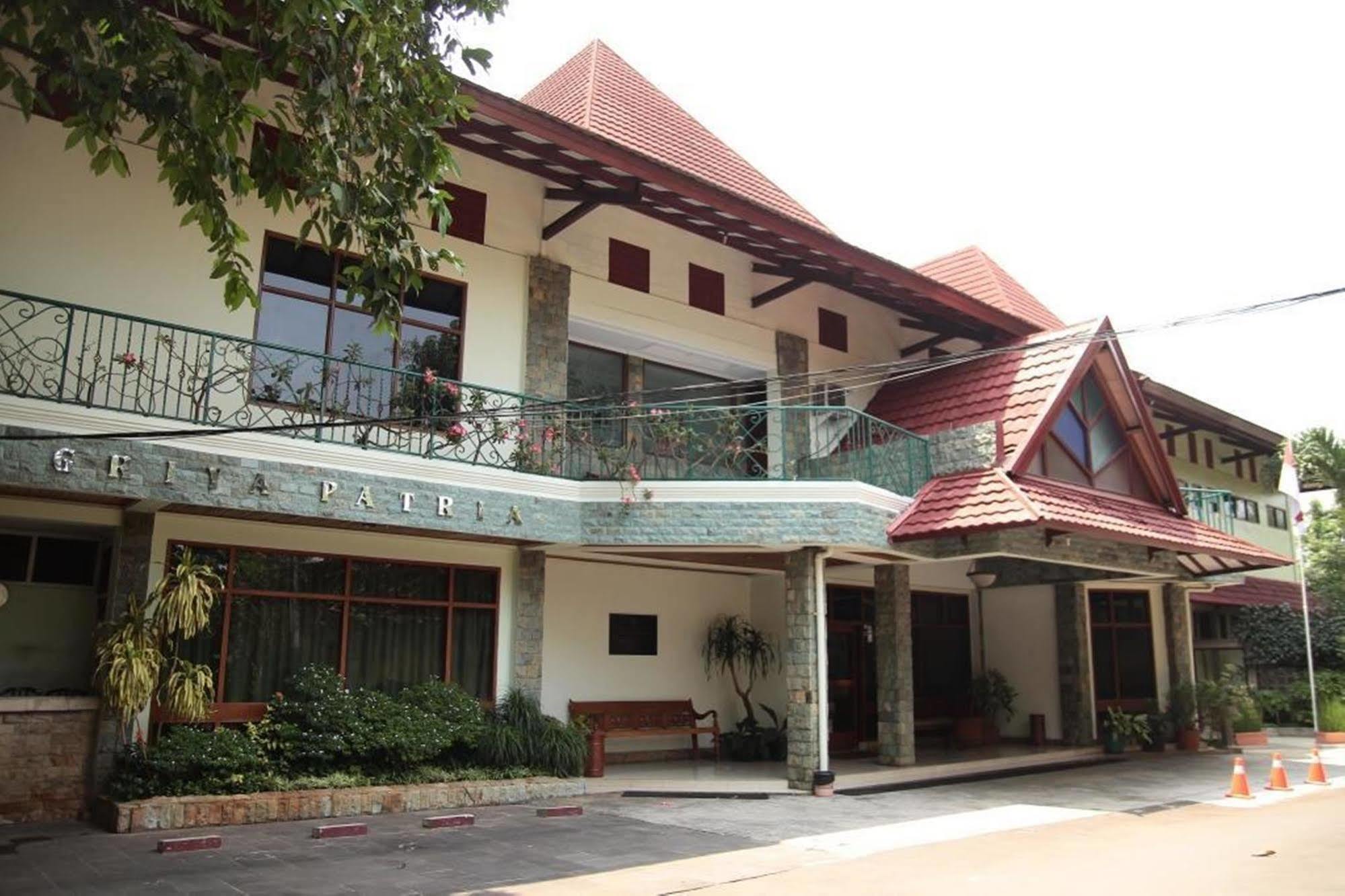 Reddoorz Plus Near Kemang Raya Jakarta Exterior photo